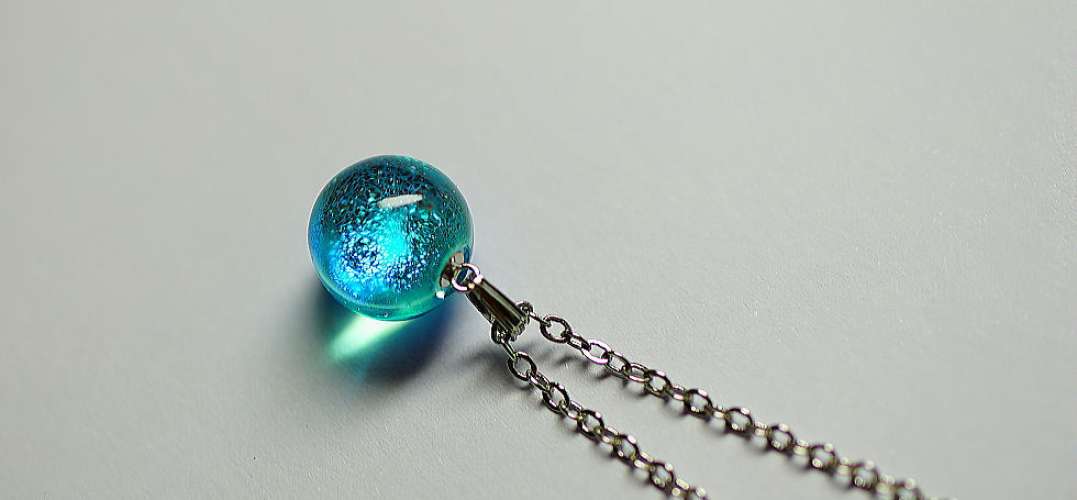 Dichroic planet width circle ～ Aqua ～ ラフォルム ガラスジュエリー ガラスアクセサリー