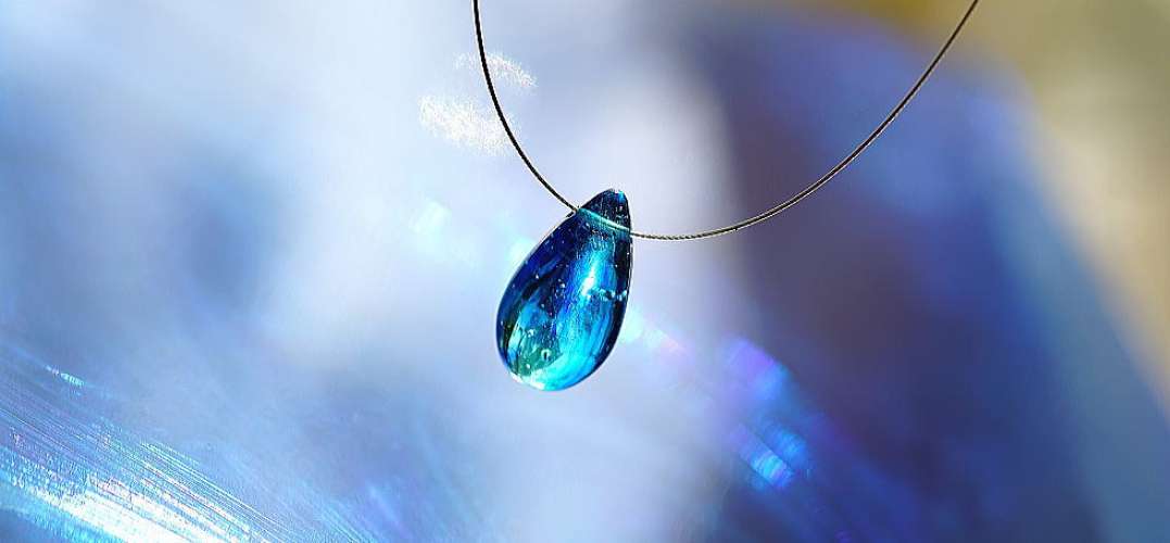人魚のBlue tear ラフォルム ガラスジュエリー ガラスアクセサリー