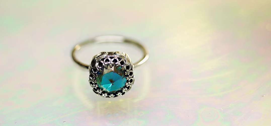 Antique lily ring ラフォルム ガラスジュエリー ガラスアクセサリー