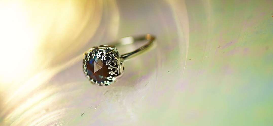 Antique lily ring ラフォルム ガラスジュエリー ガラスアクセサリー